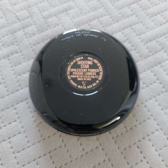 Mac Cosmetics Opalescent Powder "Shooting Star✨" Limited Edition Highlighter - Picture 2 of 3
